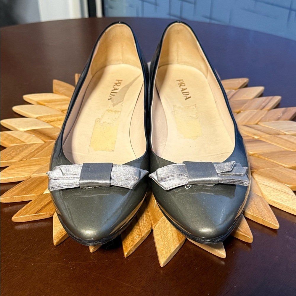 Prada Women's Gray Leather Flats with Silver Bow
